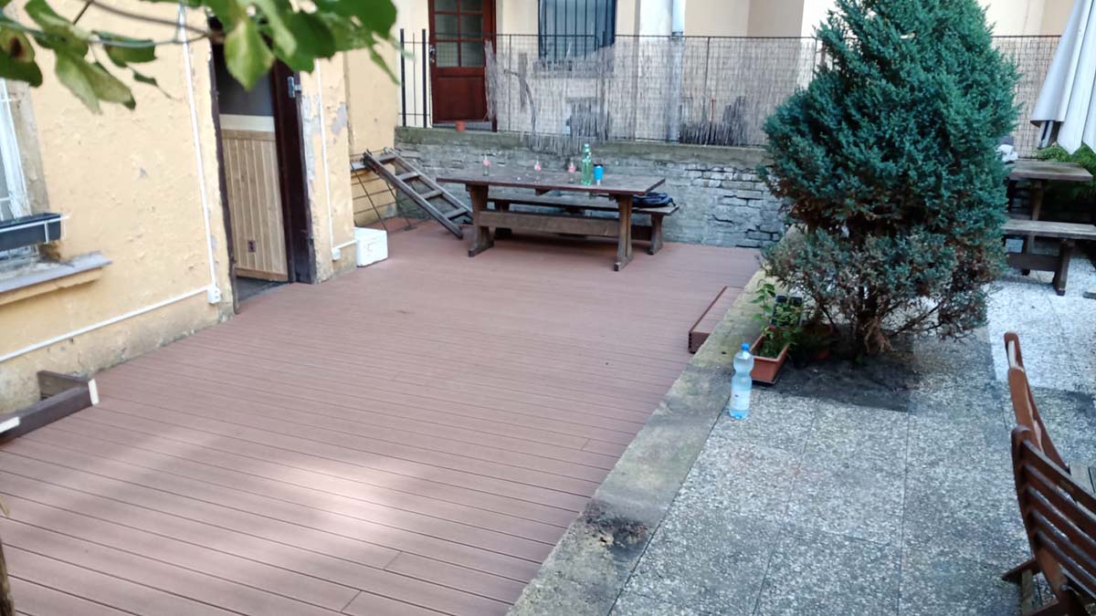 Dřevoplastová podlaha
